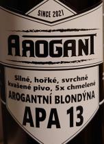 pivo Arogantní Blondýna APA 13°